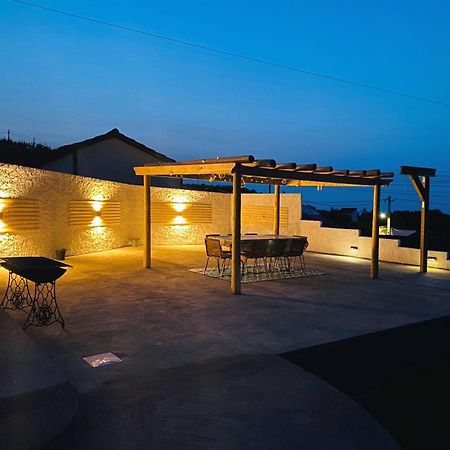 Casa Da Fonte - Alojamento Local Com Jacuzzi Nordeste  Bagian luar foto