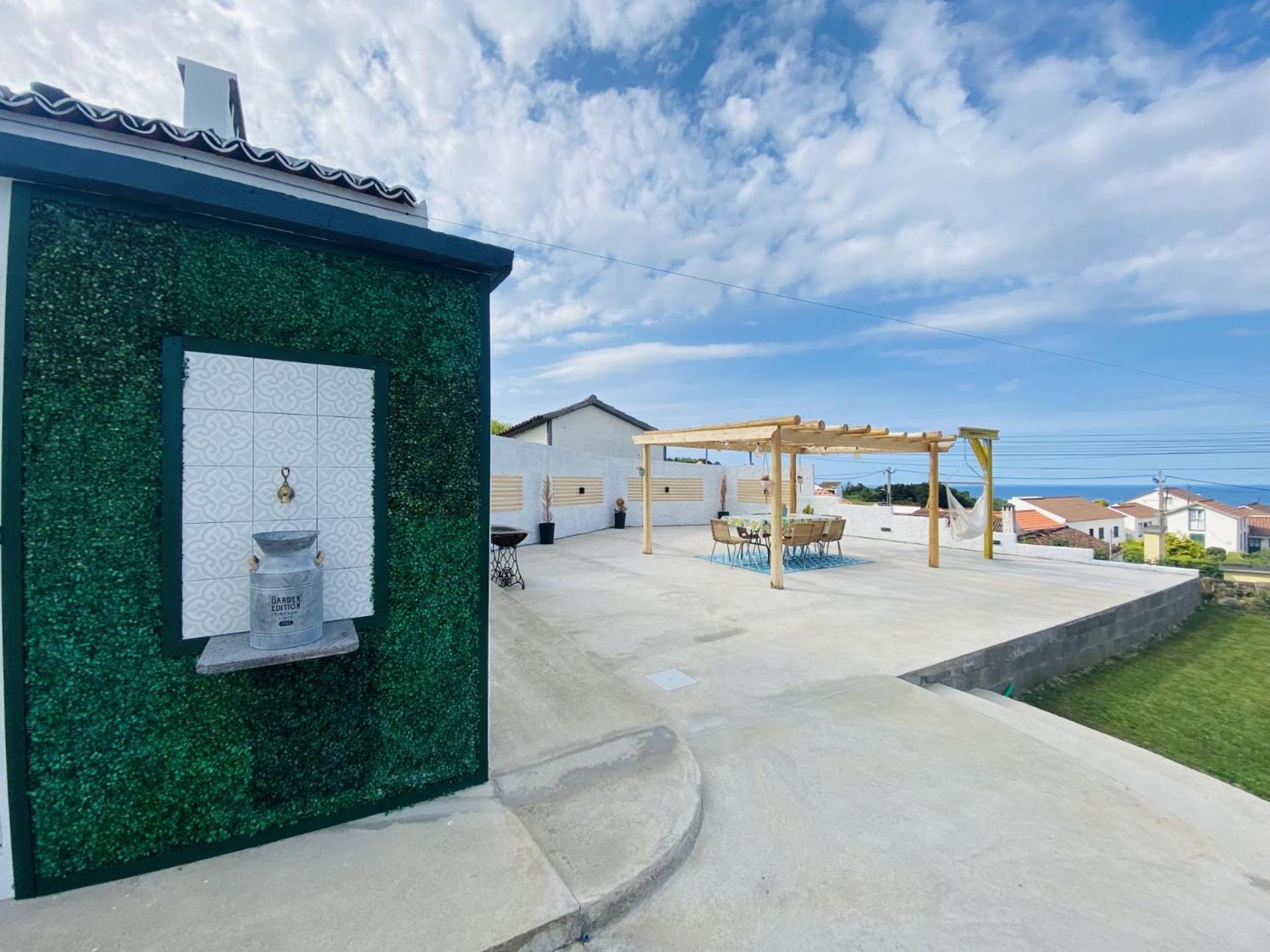 Casa Da Fonte - Alojamento Local Com Jacuzzi Nordeste  Bagian luar foto