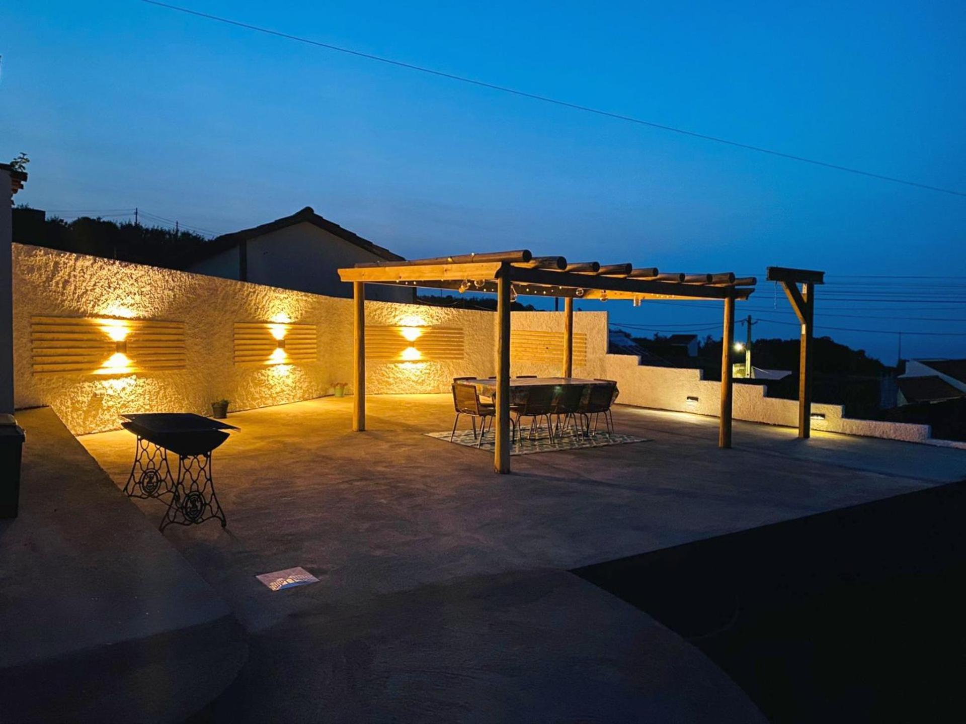 Casa Da Fonte - Alojamento Local Com Jacuzzi Nordeste  Bagian luar foto